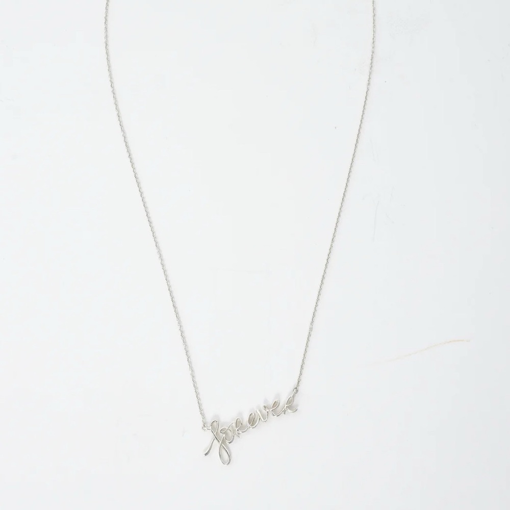 TIFFANY & CO.
Silver Paloma's Graffiti Cursive Forever Necklace